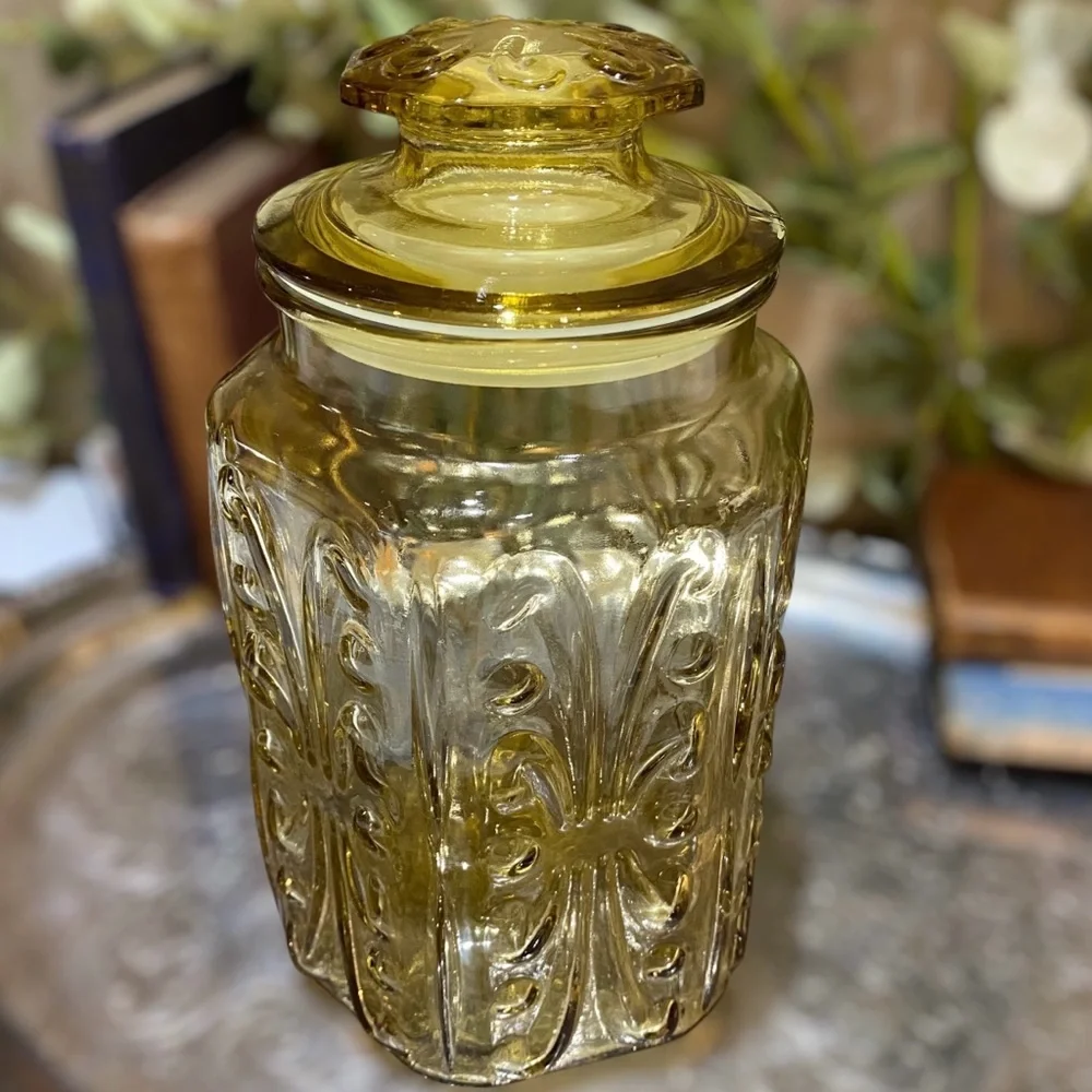 Vintage LE Smith Amber Large Canister Imperial Atterbury Scroll